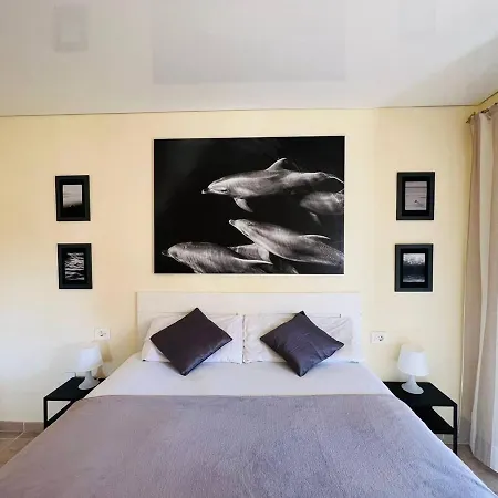 公寓 Cozy Beachfront Flat With Pool & Panoramic Sea View Terrace *